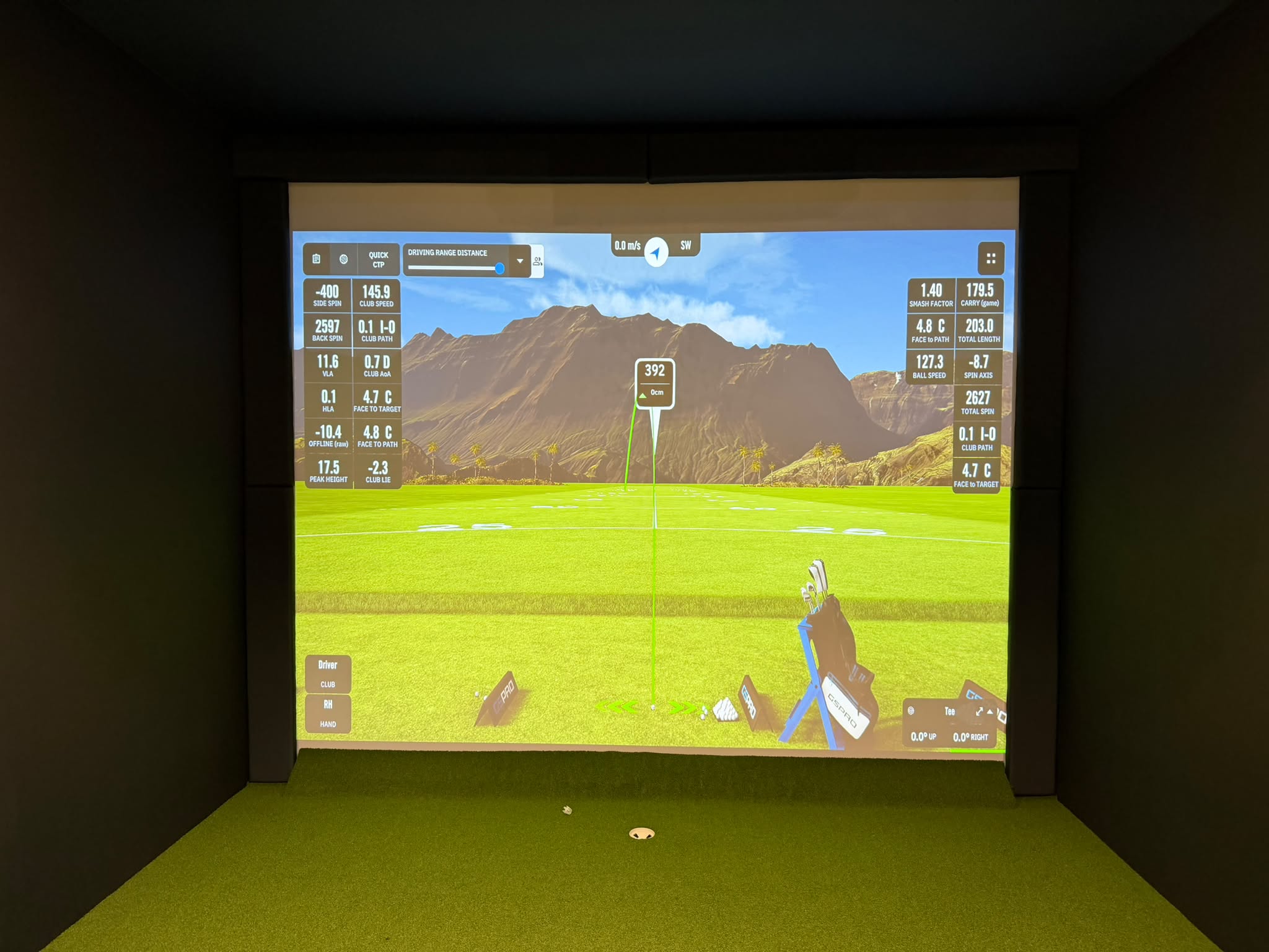 Indoor Golf Töging – Simulator mit Screens und Leihschlägern